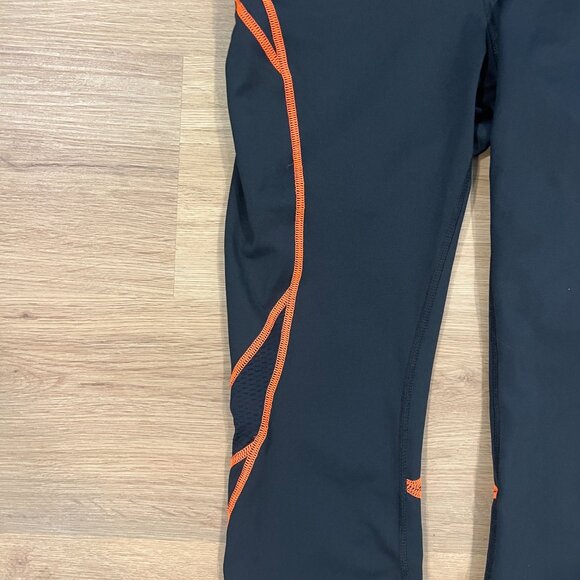 NWT Fila Black and Orange Capri Length Leggings Workout Running Yoga Size XS - Picture 3 of 10